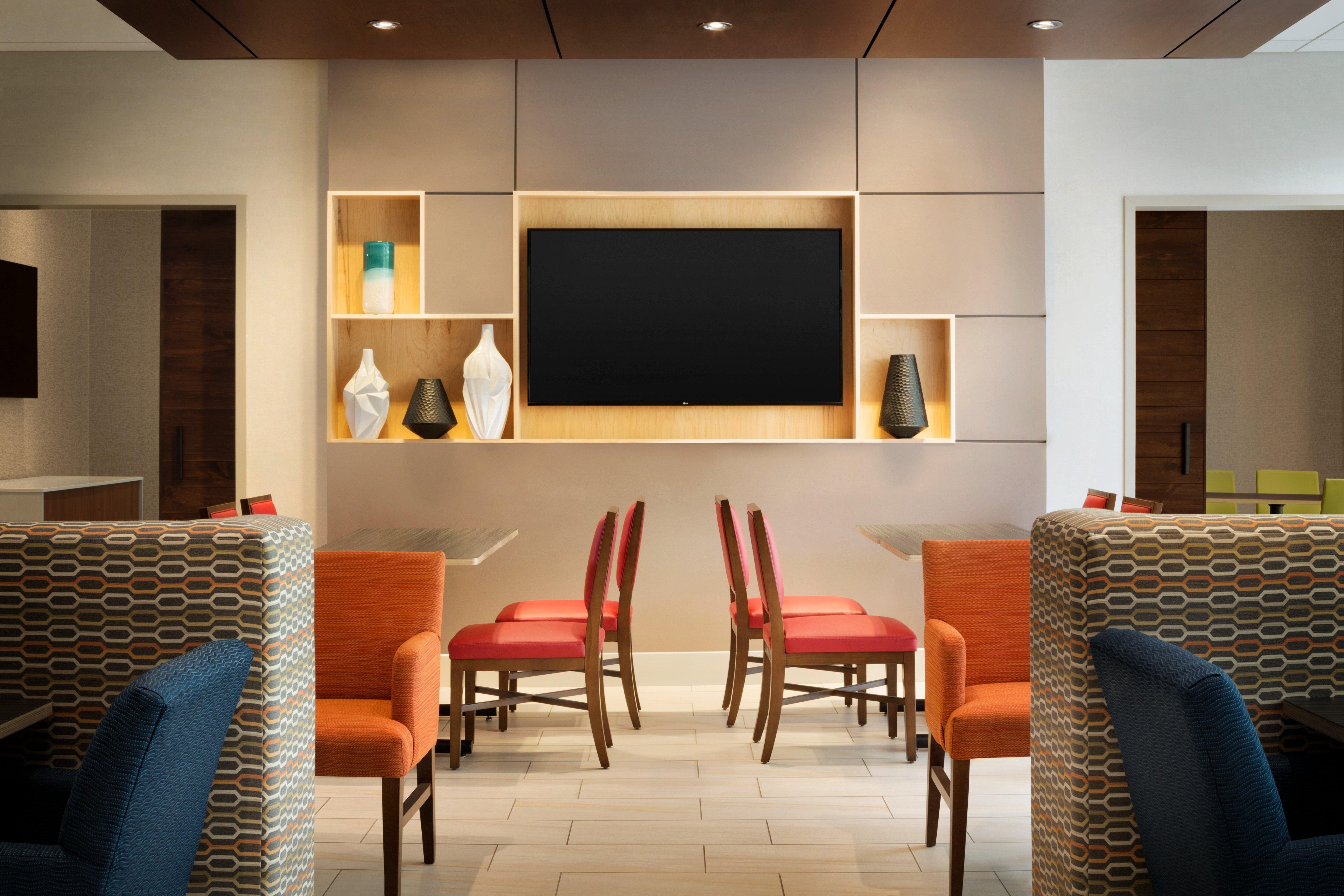 Holiday Inn Express & Suites - Savannah W - Chatham Parkway By Ihg Exterior foto